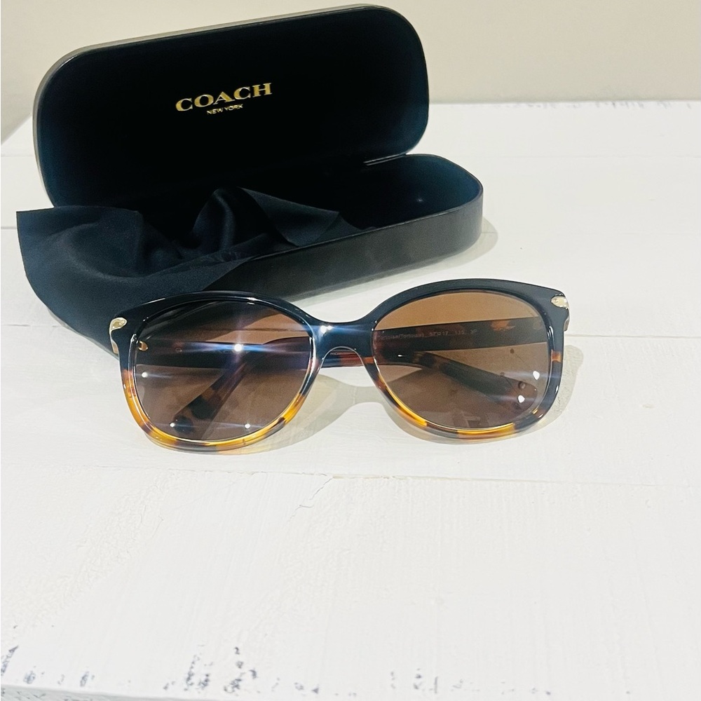 COACH SUNGLASSES - POLARIZED - Picture 5 of 5